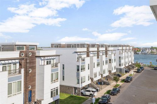 156 Beach 5th St, Far Rockaway, NY, 11691-1401 | Card Image