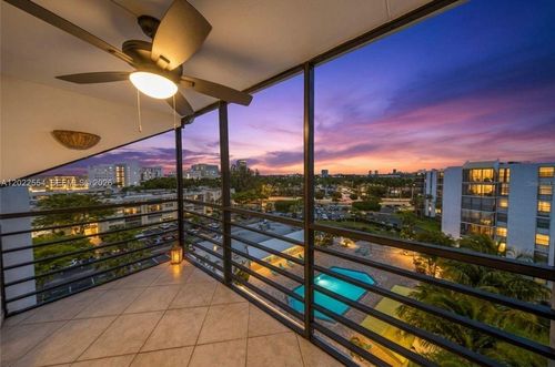 812-20400 W Country Club Dr, Aventura, FL, 33180-1618 | Card Image