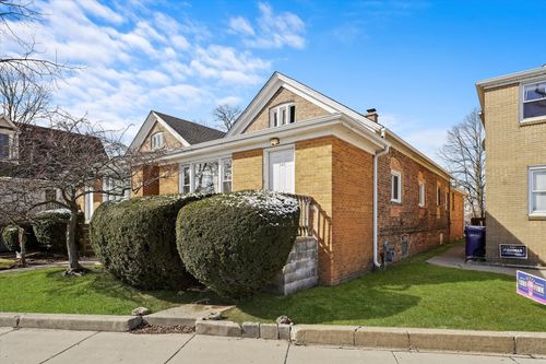 540 Green Bay Rd, Highwood, IL, 60040-1334 | Card Image