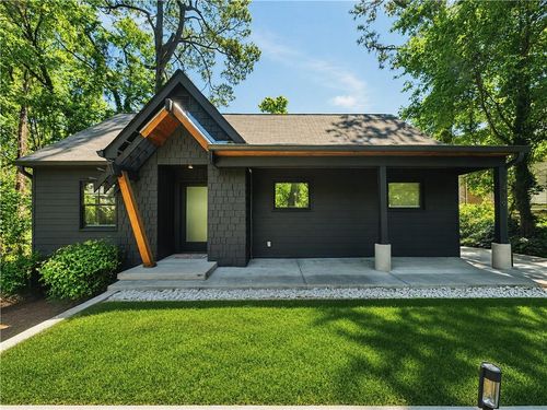 439 Oak Dr, Stone Mountain, GA, 30083 | Card Image