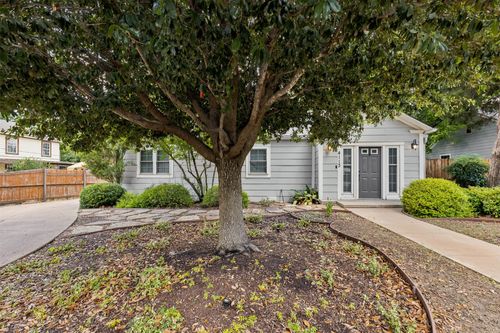 4113 Valentine St, Fort Worth, TX, 76107-6410 | Card Image