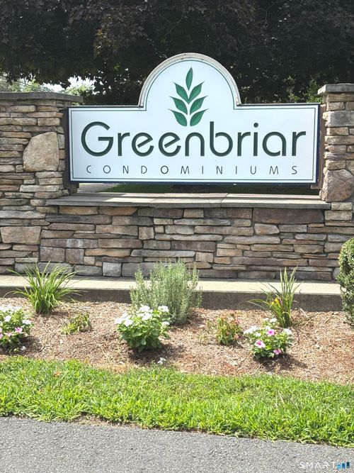 19 Greenbriar Dr, Farmington, CT, 06032-1409 | Card Image