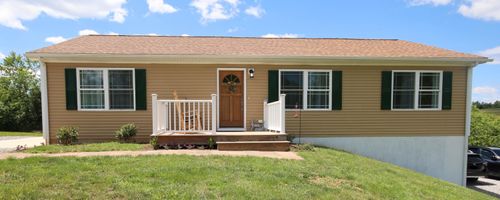 233 Gallimore Ln Ne, Floyd, VA, 24091-4239 | Card Image