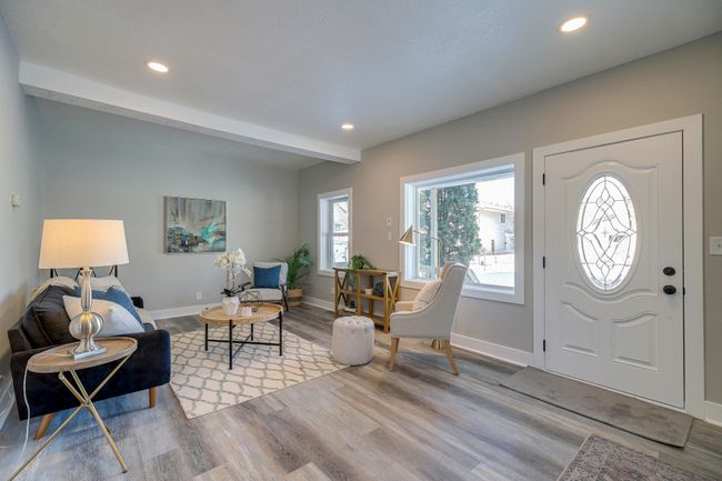 Living-Room.jpg | Image 6