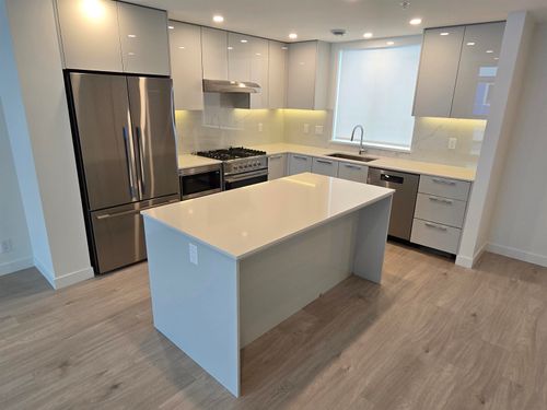 sl65-10333 River Dr, Richmond, BC, V6X0L1 | Card Image