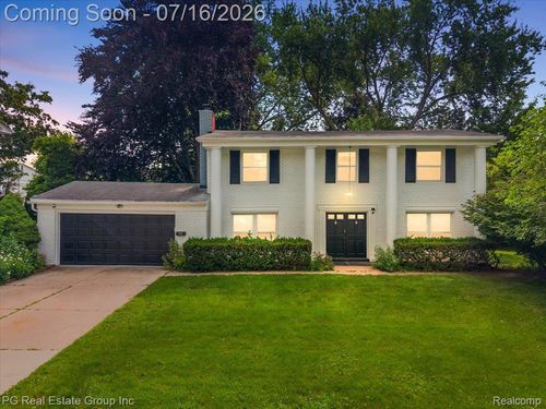 24132 Saint Mary Ct, Farmington, MI, 48336-2343 | Card Image