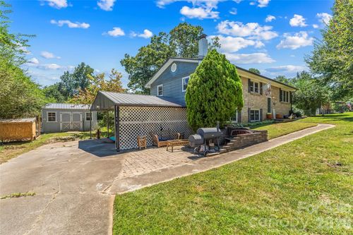 312 Hidden Valley Cir, Canton, NC, 28716-6500 | Card Image