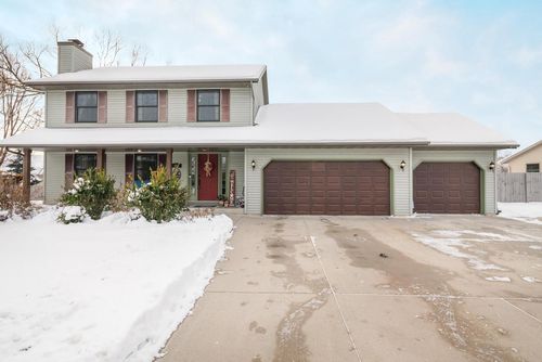413 Beth Circle, Plymouth, WI, 53073 | Card Image