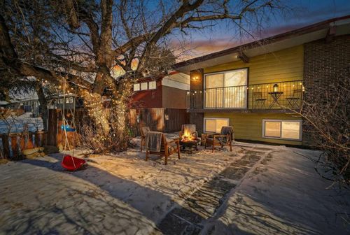 2240a 43 St Se, Calgary, AB, T2B1H5 | Card Image