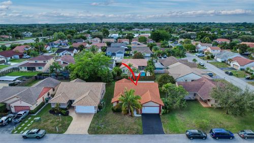 5911 Epsom Ln, Davie, FL, 33331-2592 | Card Image