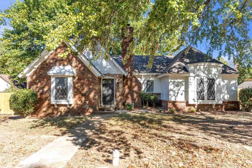 6788 Burlingame Dr, Memphis, TN, 38141-8519 | Card Image