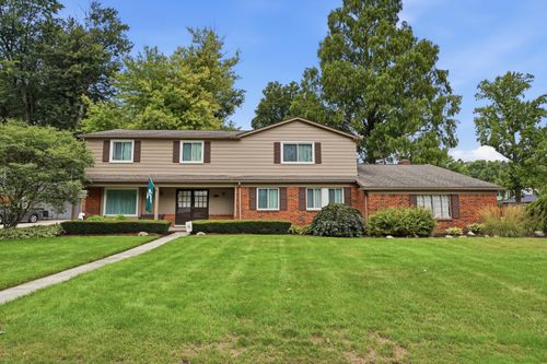 16759 Timberview Dr, Clinton Twp, MI, 48036-1667 | Card Image