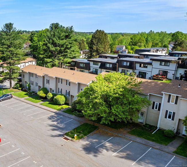 101 Spring Ln, Condo with 2 bedrooms, 2 bathrooms and 2 parking in Suffield CT | Image 27