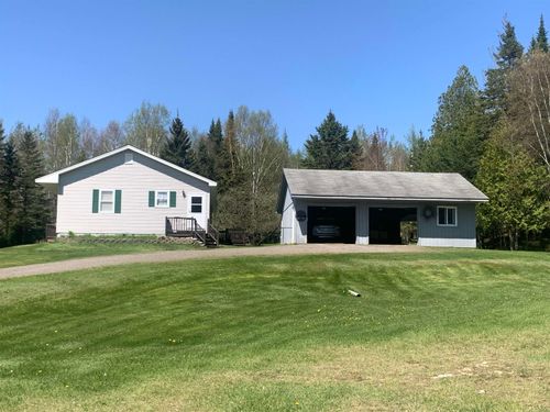 14 Mackinnon Rd, Colebrook, NH, 03576-3301 | Card Image