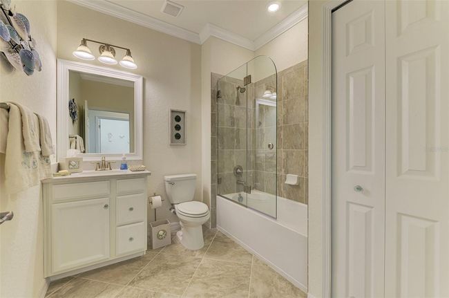 UNIT-201 - 12590 Ghiberti Cir, Condo with 3 bedrooms, 2 bathrooms and null parking in VENICE FL | Image 40