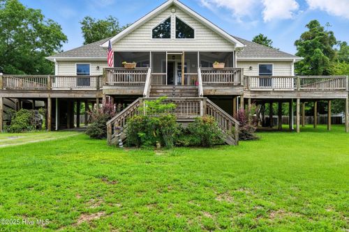 102 Lighthouse Vw, Aydlett, NC, 27916-9735 | Card Image