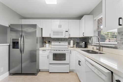 101-9700 Sunrise Lakes Blvd, Sunrise, FL, 33322-6205 | Card Image