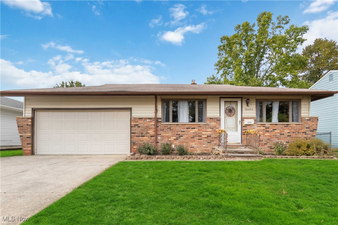 Hillcrest Dr, Eastlake, OH 44095