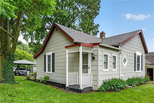 400 S Missouri St, Liberty, MO, 64068-2435 | Card Image