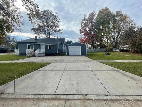 613 Gordon St, Midland, MI, 48640-4934 | Card Image