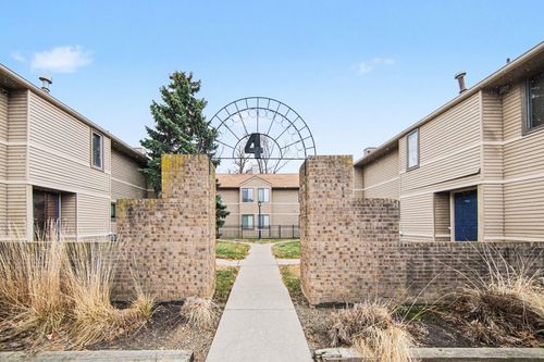 unit-140-300 Briarcrest Dr, Ann Arbor, MI, 48104-6762 | Card Image
