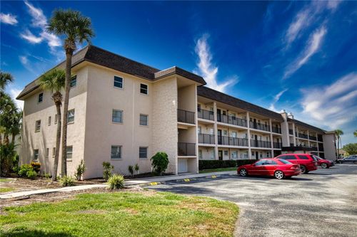 apt-207-102 Capri Isles Blvd, VENICE, FL, 34292-3057 | Card Image