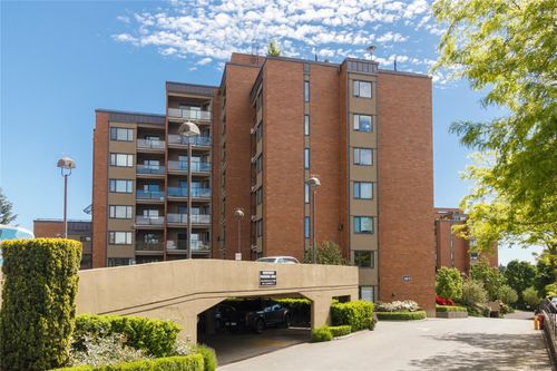 301-103 Gorge Rd E, Victoria, BC, V9A6Z2 | Card Image