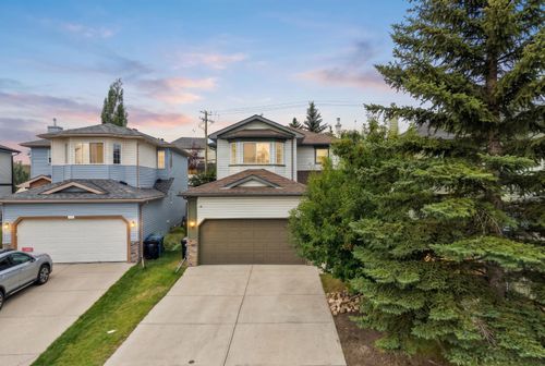 147 Harvest Creek Crt Ne, Calgary, AB, T3K4N8 | Card Image