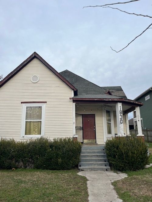 1830 11th Ave N, Nashville, TN, 37208-1532 | Card Image