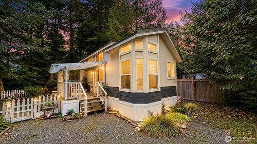 44 Butterfly Ln, Pacific Beach, WA, 98571-5030 | Card Image