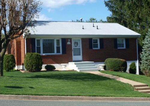 72 Hudson Ave, STAUNTON, VA, 24401-1644 | Card Image
