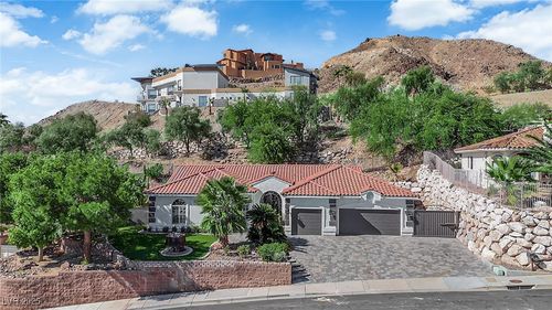 949 Pyrite Ave, Henderson, NV, 89011-3059 | Card Image