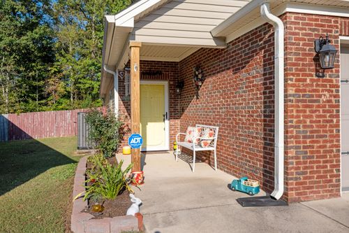 6721 Petunia Ct, Hixson, TN, 37343-5518 | Card Image