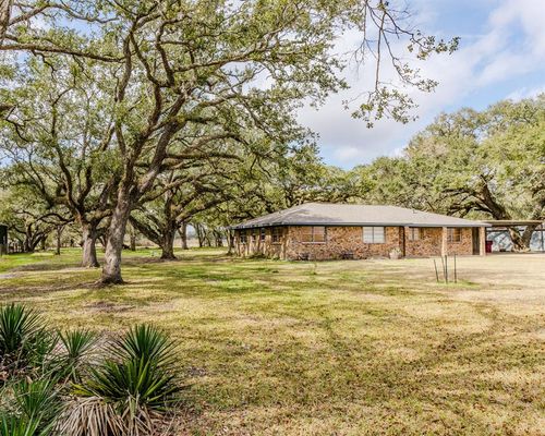 4311 Cr 417 Hoffman Rd, Markham, TX, 77456 | Card Image