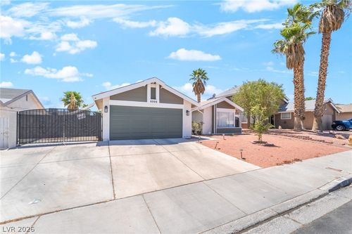 6999 Mountain Moss Dr, Las Vegas, NV, 89147-3800 | Card Image