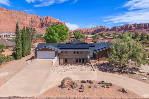 851 E Posado St, Ivins, UT, 84738-6005 | Card Image