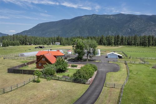 3333 Middle Rd, Columbia Falls, MT, 59912-9258 | Card Image