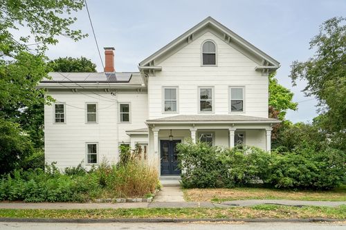 39 Green St, Watertown, MA, 02472-2350 | Card Image