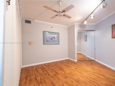 601 - 1000 Saint Charles Pl, Condo with 2 bedrooms, 2 bathrooms and null parking in Pembroke Pines FL | Image 1