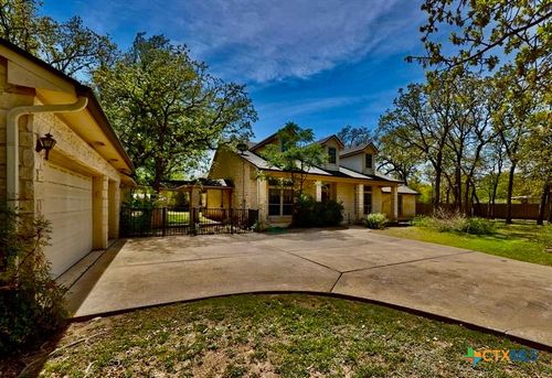 105 Oak Plaza Drive, Georgetown, TX, 78628 | Card Image