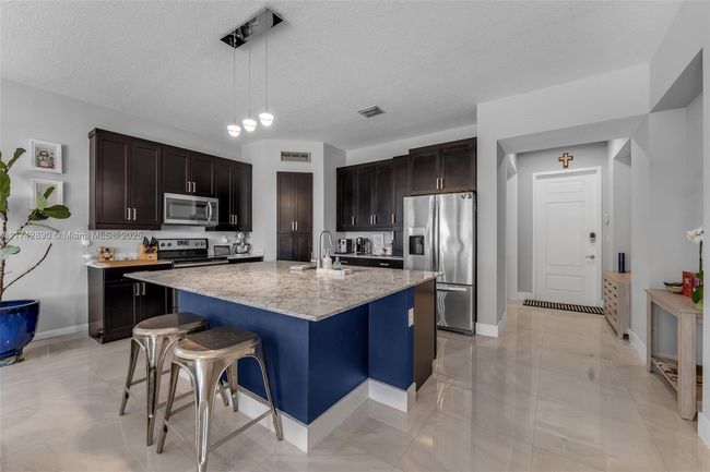 15124 Sw 176 Th Ter, House other with 4 bedrooms, 4 bathrooms and null parking in Miami FL | Image 8