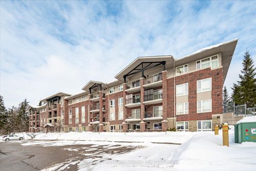 106-645 St David St S, Fergus, ON, N1M0A9 | Card Image