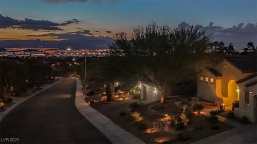 3048 Brownbirds Nest Dr, Henderson, NV, 89052-8532 | Card Image