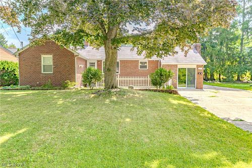 188 Saratoga Ave Nw, Canton, OH, 44708-5766 | Card Image