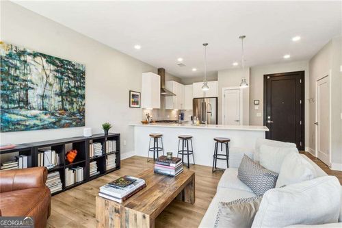 204-22 Airline St Ne, Atlanta, GA, 30312-2013 | Card Image