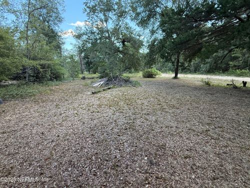 102 Desoto Dr, Florahome, FL, 32140-1713 | Card Image