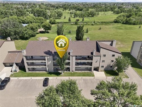312B - 4040 8 Th St E, Condo with 2 bedrooms, 1 bathrooms and 1 parking in Saskatoon SK | Card Image