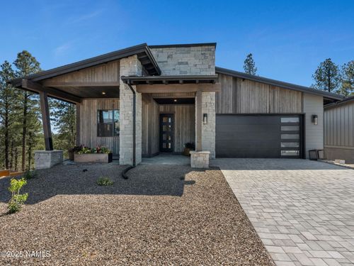 2566 S Cottonrose Ln, Flagstaff, AZ, 86005-5703 | Card Image