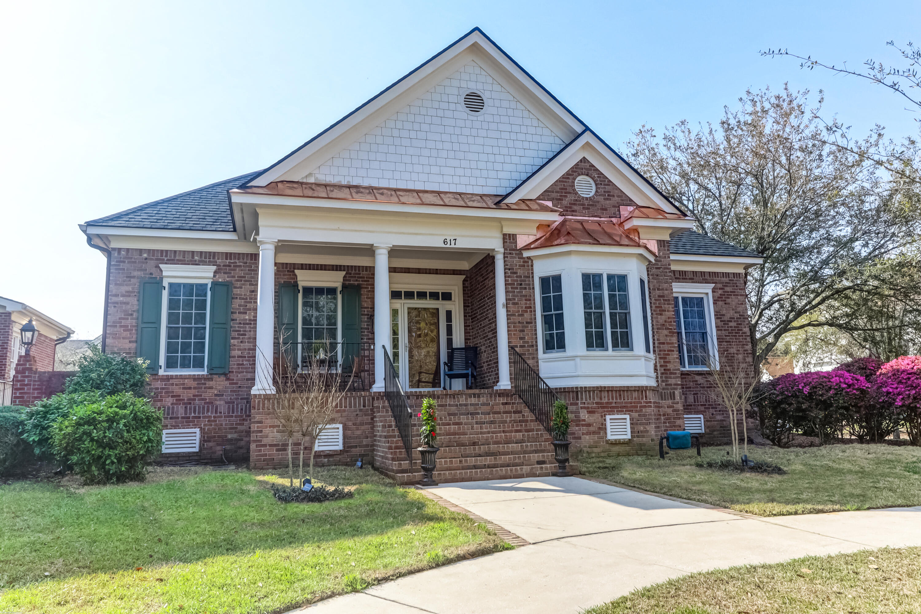 Daggett St, Daniel Island, SC 29492