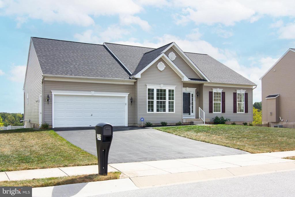 Nevada Dr, Manchester, MD 21102